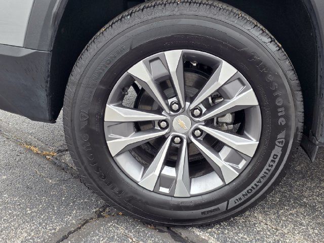 Used 2026 Chevrolet Equinox LT w/ Convenience Package II FWD image 14