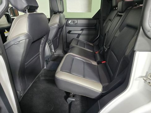 New 2025 Ford Bronco Outer Banks AWD/4WD image 19