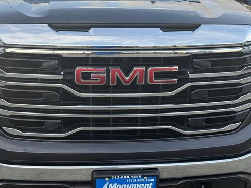 Used 2024 GMC Sierra 1500 SLT image 4