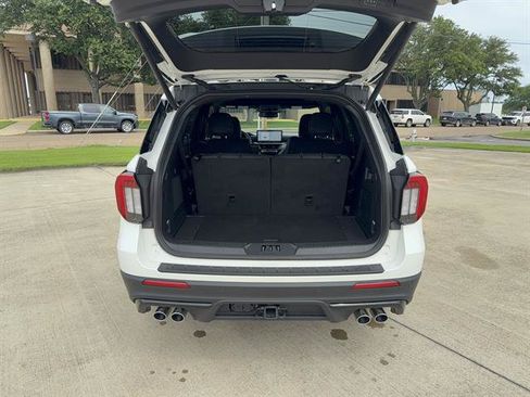 Used 2025 Ford Explorer ST w/ Sun And Sound Package AWD/4WD image 6