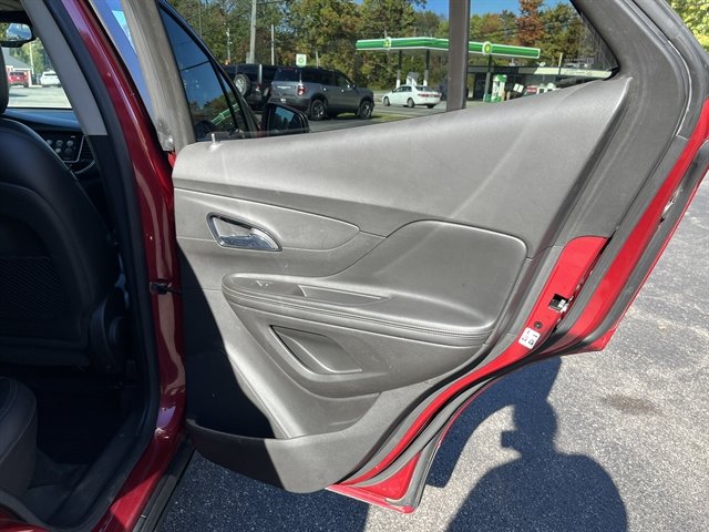 Used 2019 Buick Encore Essence w/ Experience Buick Package AWD/4WD image 34