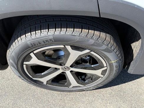 New 2026 Volkswagen Tiguan SE AWD/4WD image 4