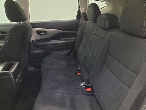 Used 2018 Nissan Murano S image 18