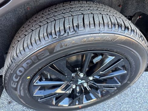 New 2026 Mitsubishi Eclipse Cross LE image 13