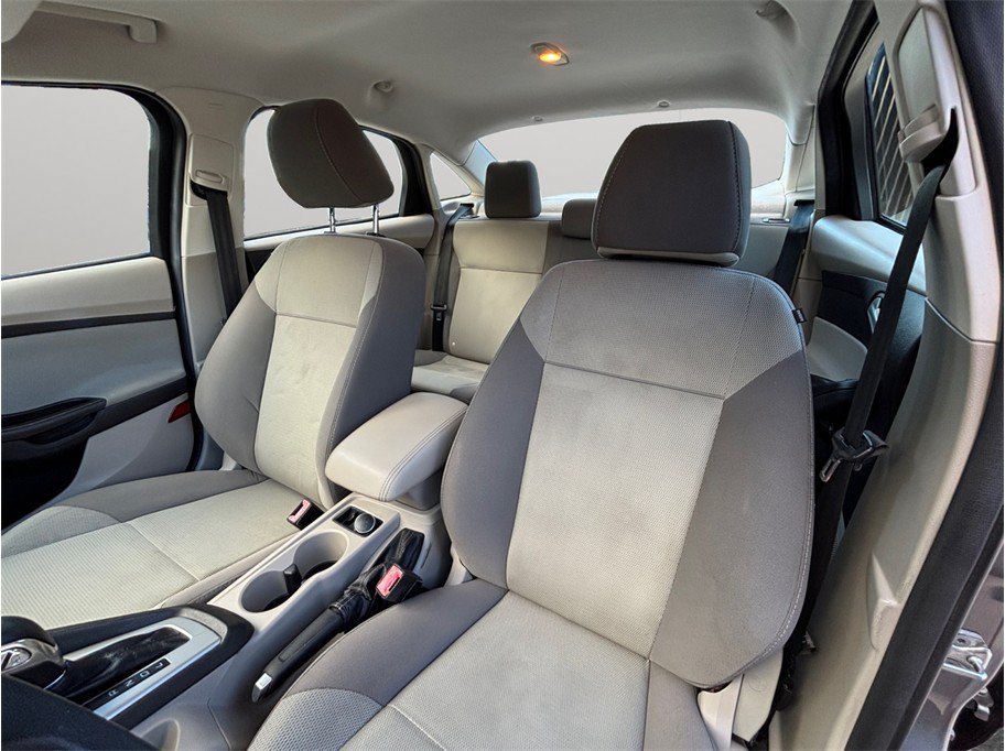 Used 2013 Ford Focus SE w/ Super Fuel Economy (SFE) Pkg FWD image 15