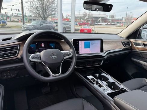 New 2026 Volkswagen Atlas SE image 15