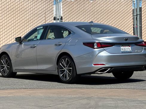 Certified 2025 Lexus ES 350 w/ Premium Package FWD image 6
