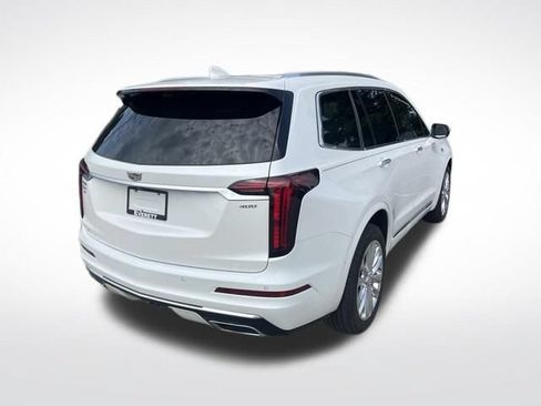 Used 2024 Cadillac XT6 Premium Luxury w/ Technology Package AWD/4WD image 9
