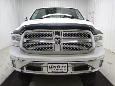 Used 2017 RAM 1500 Laramie RWD image 2