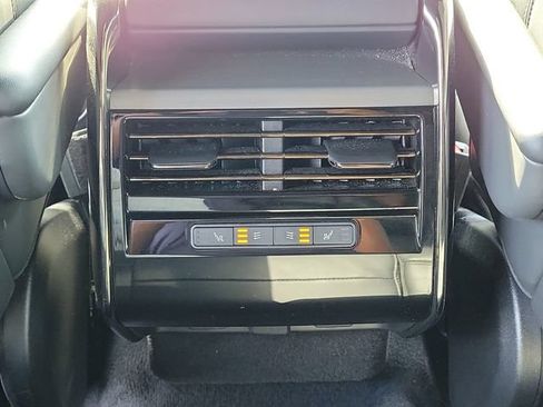 Used 2025 Land Rover Range Rover Sport SE AWD/4WD image 13