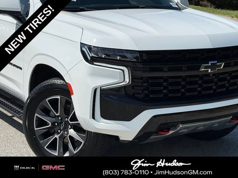 Used 2023 Chevrolet Suburban Z71 w/ Luxury Package AWD/4WD image 7