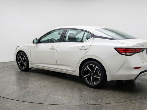 Used 2025 Nissan Sentra SV FWD image 5