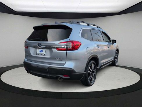 Used 2023 Subaru Ascent Limited image 8