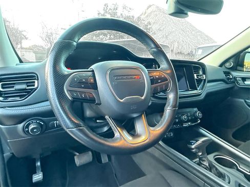 Used 2021 Dodge Durango SXT image 12