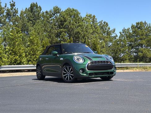 Used 2021 MINI Cooper S w/ 6.5" Touchscreen Package FWD image 2