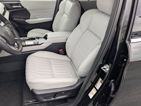New 2026 Mitsubishi Outlander SEL FWD image 23