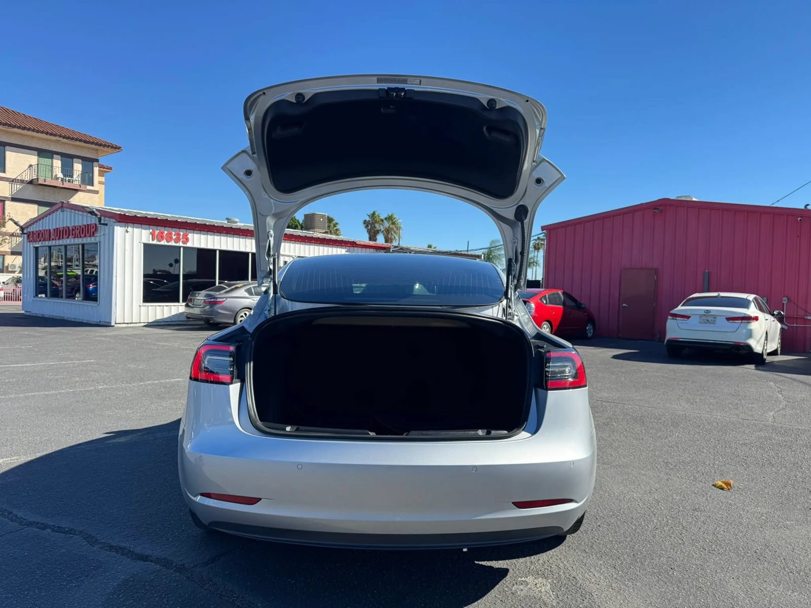 Used 2018 Tesla Model 3 Performance AWD/4WD image 8