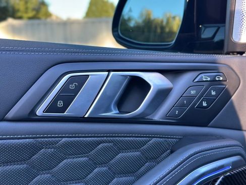 Used 2025 BMW X6 M Competition w/ Executive Package image 70