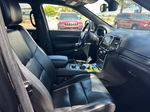 Used 2021 Jeep Grand Cherokee Limited w/ Luxury Group II AWD/4WD image 19