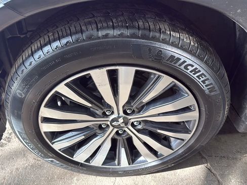 Used 2020 Mitsubishi Outlander SEL image 9