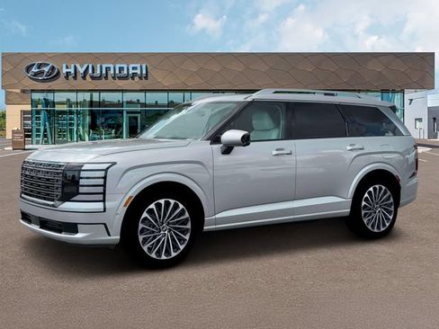 New 2026 Hyundai Palisade Calligraphy FWD image 2