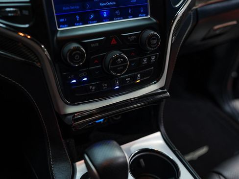 Used 2018 Jeep Grand Cherokee Trackhawk AWD/4WD image 33