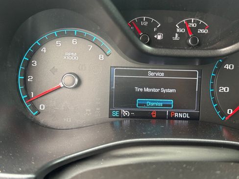 Used 2018 Chevrolet Colorado Z71 AWD/4WD image 11