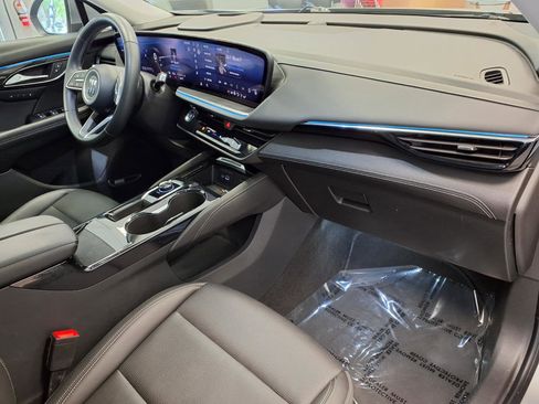 Used 2024 Buick Envision Preferred AWD/4WD image 9