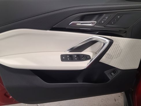 Used 2026 BMW X2 xDrive28i w/ Technology Package AWD/4WD image 11