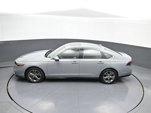 Used 2024 Honda Accord EX-L image 40