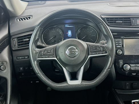 Used 2017 Nissan Rogue SL w/ SL Premium Package FWD image 18