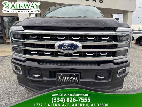 Used 2024 Ford F250 Platinum AWD/4WD image 3