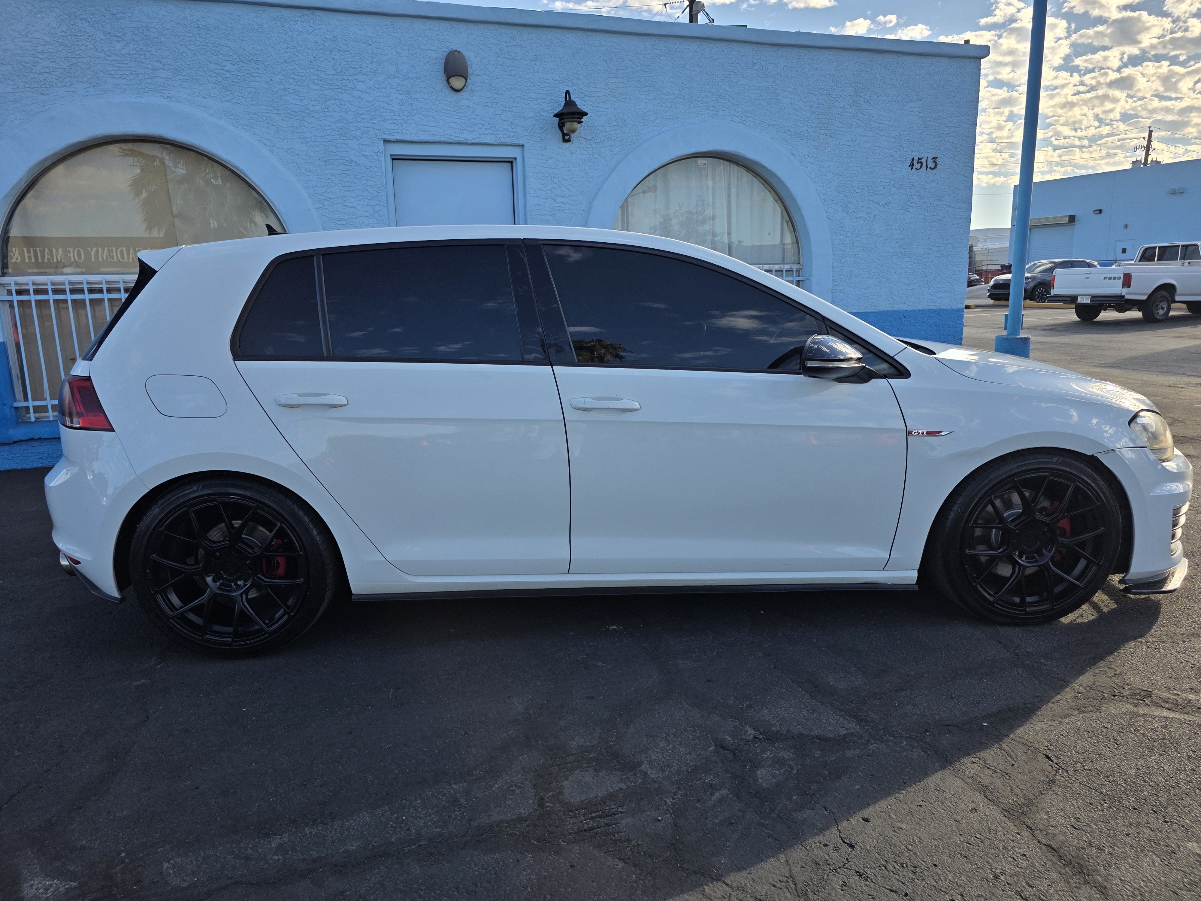 Used 2016 Volkswagen GTI S FWD image 2