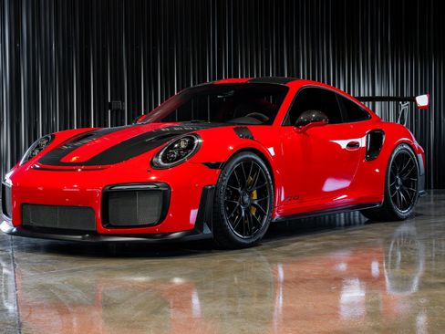 Used 2018 Porsche 911 GT2 RS RWD image 11