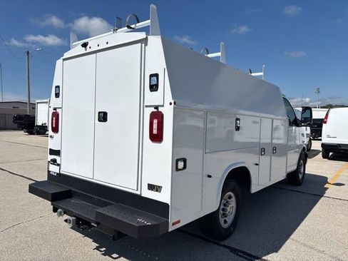 New 2024 Chevrolet Express 3500 w/ Power Convenience Package RWD image 3