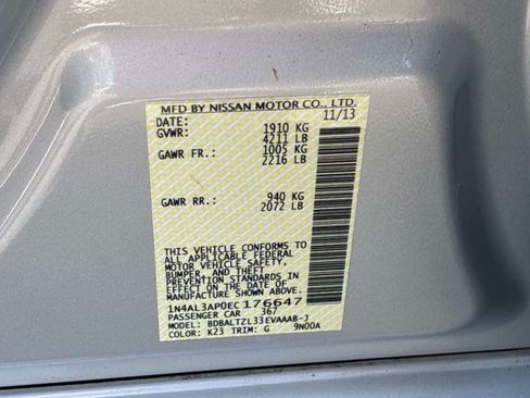 Used 2014 Nissan Altima 2.5 SV w/ Convenience Package FWD image 18