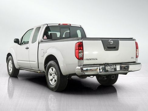 Used 2009 Nissan Frontier SE RWD image 3