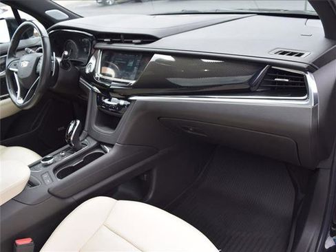 Used 2021 Cadillac XT6 Sport image 28