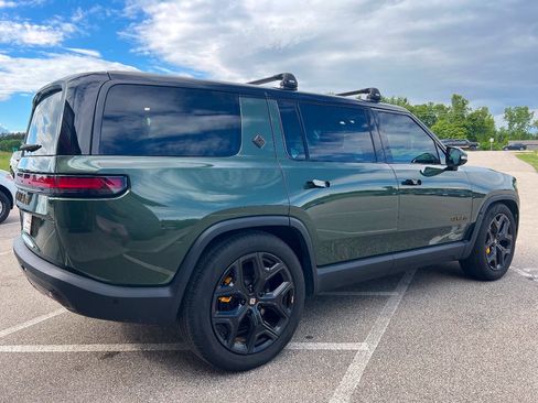 Used 2023 Rivian R1S Adventure AWD/4WD image 6