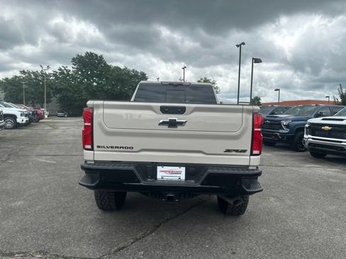 New 2026 Chevrolet Silverado 2500 ZR2 w/ LPO, Dark Essentials Package AWD/4WD image 4