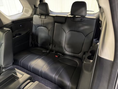 Used 2023 Honda Pilot Elite image 13