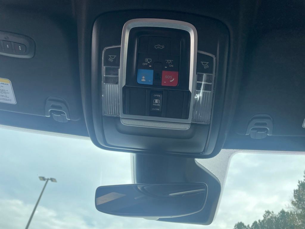 New 2026 RAM 1500 Big Horn AWD/4WD image 17