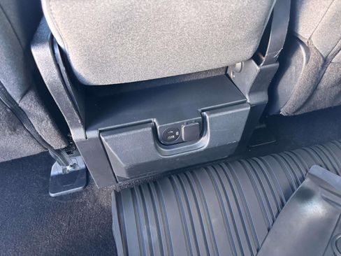 Certified 2022 Ford F150 XLT w/ Equipment Group 302A High image 34