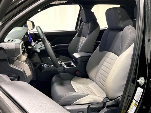 Certified 2024 Toyota Tacoma TRD Off-Road image 26