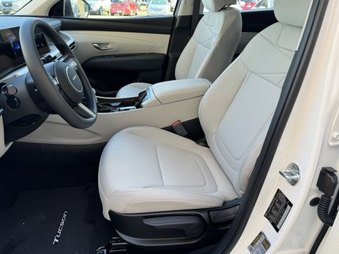 New 2026 Hyundai Tucson SE image 6