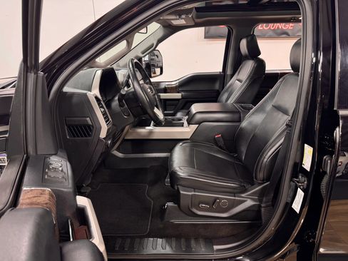 Used 2018 Ford F250 Lariat w/ Lariat Ultimate Package image 13