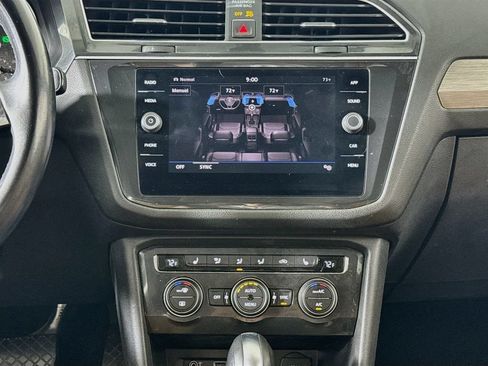 Used 2018 Volkswagen Tiguan SE AWD/4WD image 15