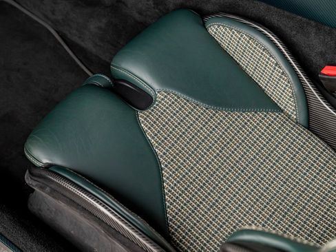 Used 2024 Aston Martin Valour RWD image 18