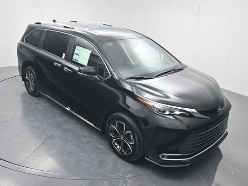 New 2026 Toyota Sienna Platinum image 60