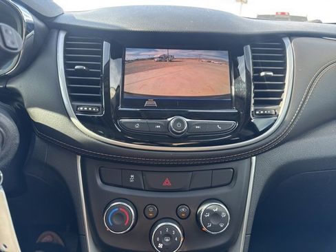 Used 2021 Chevrolet Trax LS w/ Tint and Cruise Package image 22